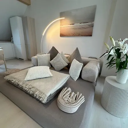 Apartament Donau-loft Private Parking Near And Highway