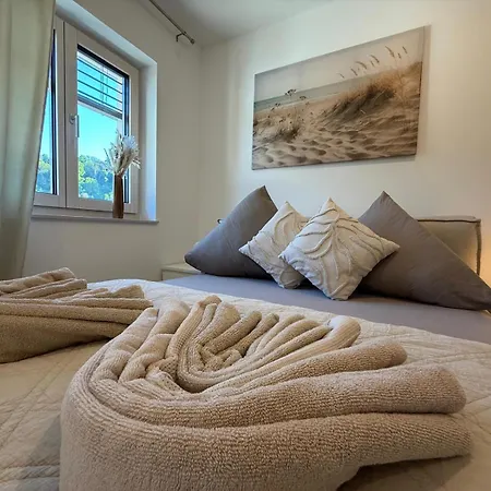 Donau-loft Private Parking Near And Highway アパート